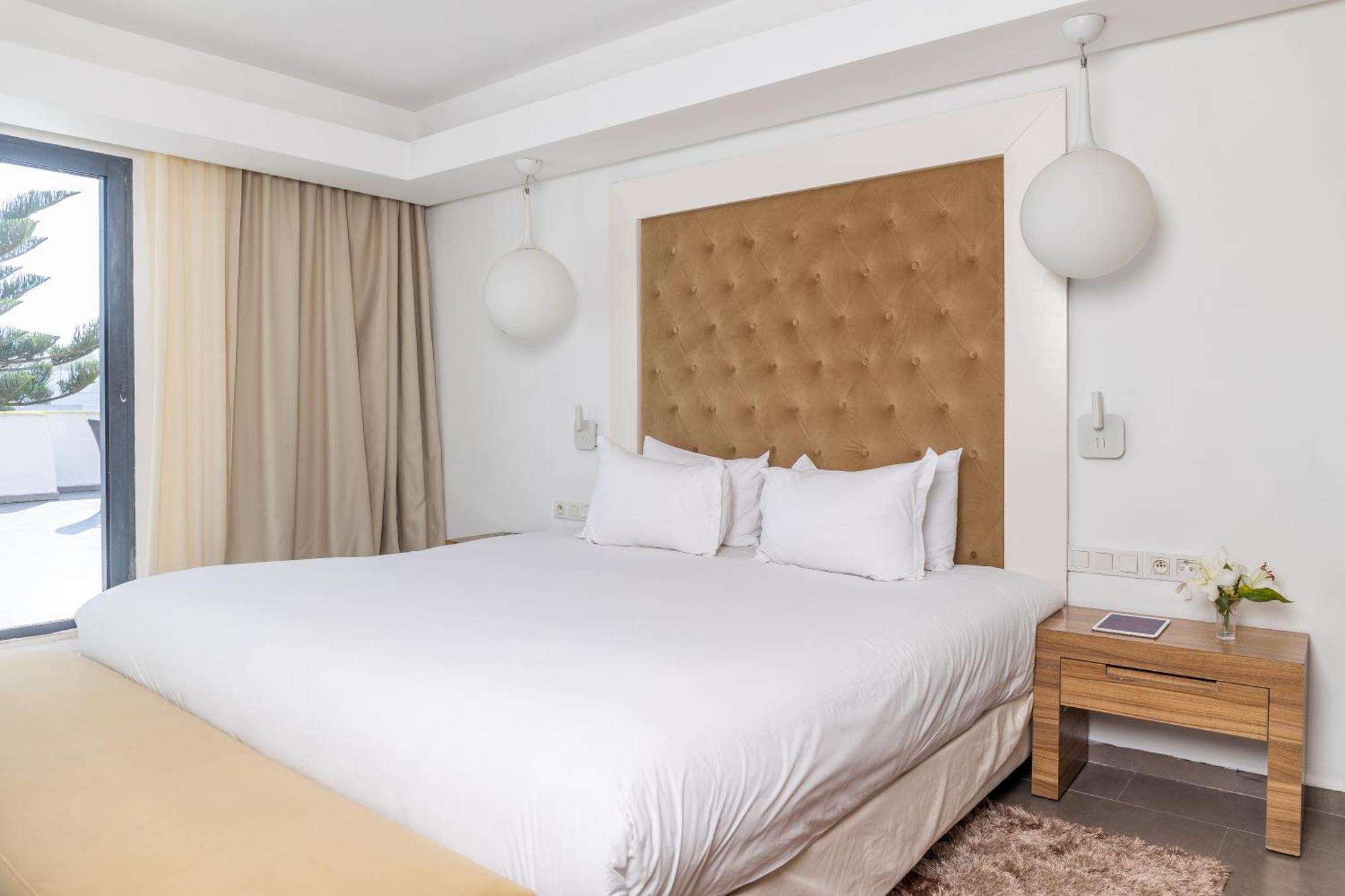 铂尔曼玛扎甘皇家高尔夫酒店及Spa 杰迪代 外观 照片 A bedroom at the hotel