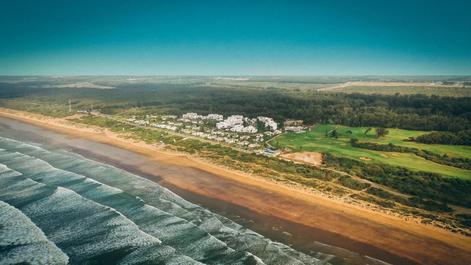 铂尔曼玛扎甘皇家高尔夫酒店及Spa 杰迪代 外观 照片 Aerial view of the resort